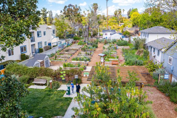 Updated 2 bedroom condo 2 blocks to the heart of South Pasadena