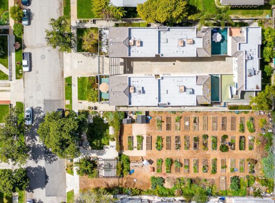 Updated 2 bedroom condo 2 blocks to the heart of South Pasadena