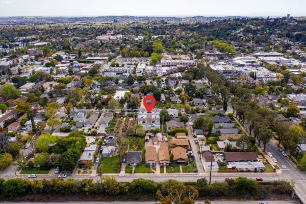 Updated 2 bedroom condo 2 blocks to the heart of South Pasadena